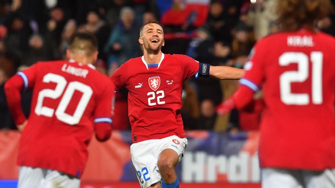 体育场便以 体育场便以