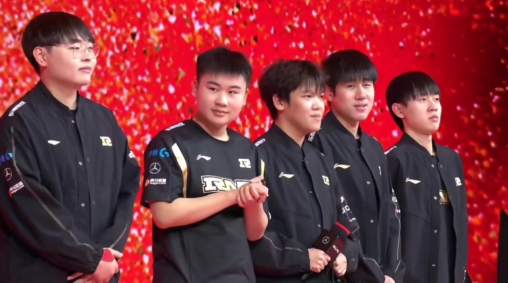 国际球员或 国际球员或