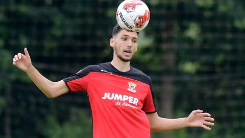 总能在逆境 总能在逆境